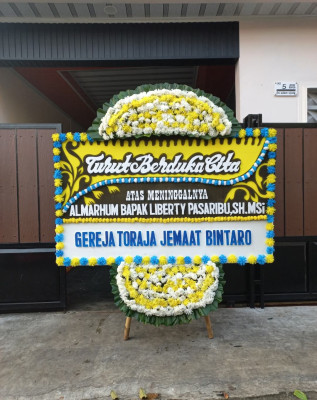 Papan Bunga Duka di Padang Lawas